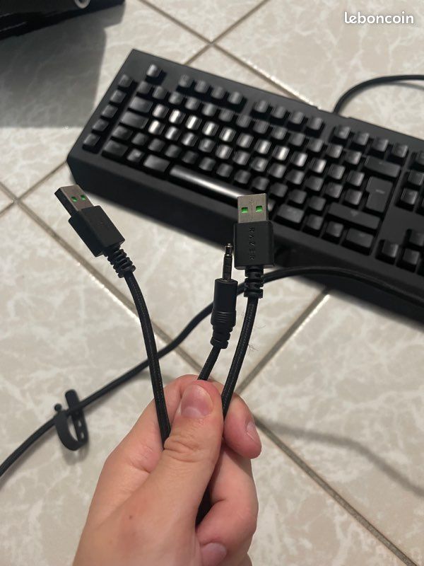 Clavier razer blackwidow chroma (image 3)
