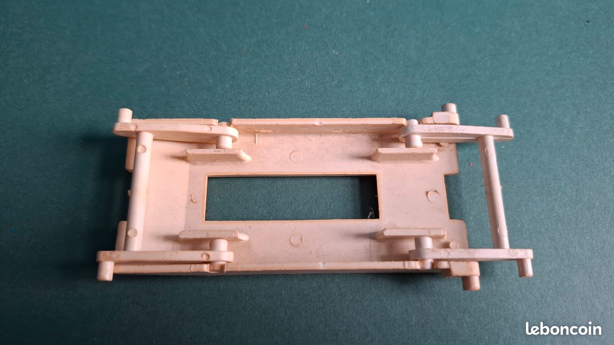 Ancien pont élévateur voiture / garage échelle 1/64 miniture - Jeux & Jouets