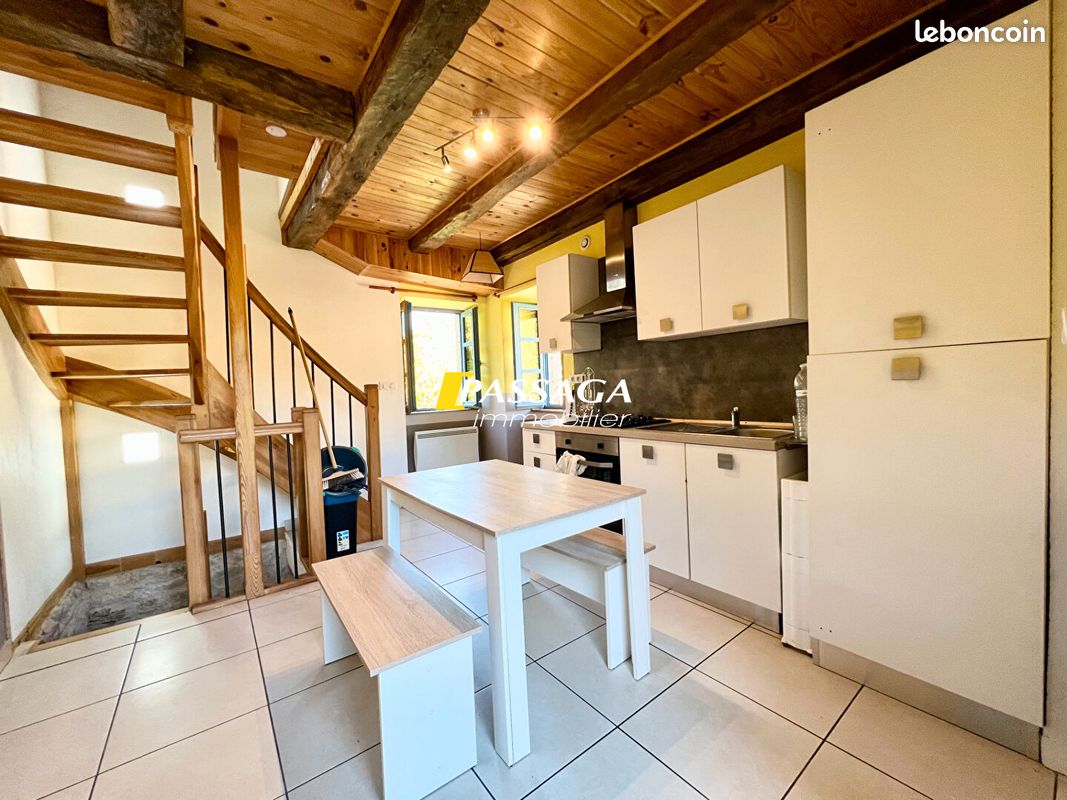 Maison 1 pièce 21 m² · à Salles-la-Source · 21 m² · 355 €/mois