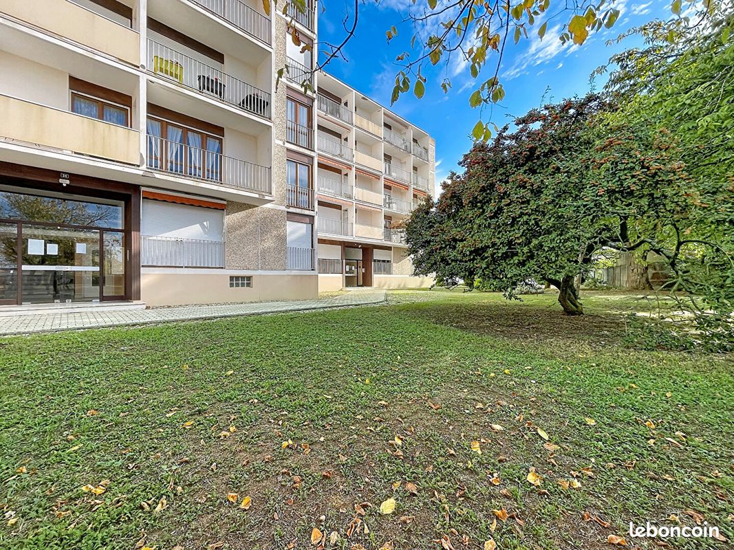 Appartement 3 pièces 74 m² · à La Rochelle · 74 m² · 303 500 €