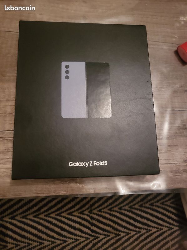 Galaxy Z fold5 256GB (image 1)