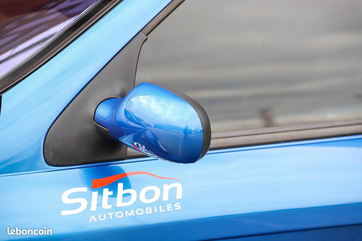 RENAULT CLIO 3.0i V6 RS V6 PHASE 2 (image 29)