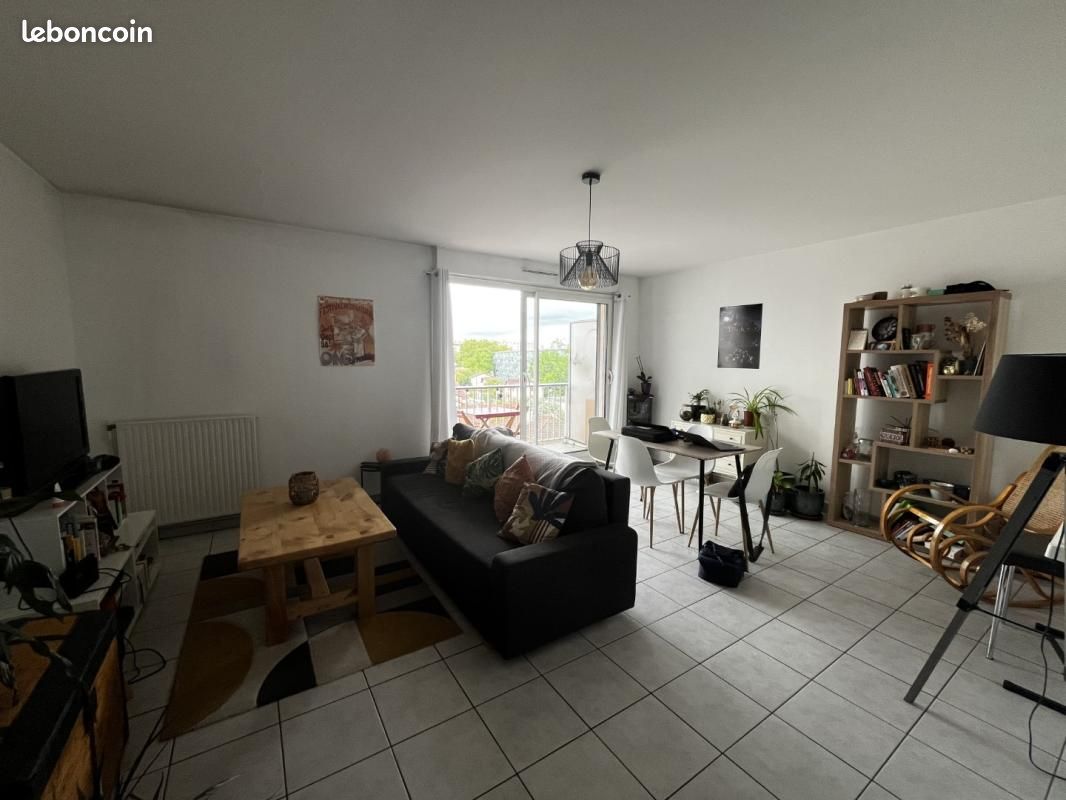 Appartement 2 pièces 65 m² · à Villeurbanne · 65 m² · 840 €
