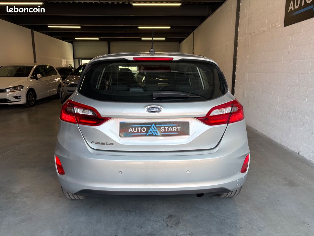 FORD Fiesta Business 1.5 TDCI 85cv BVM - SUIVI D'ENTRETIEN COMPLET/RÉGULATEUR/FEUX AUTO/ROUE DE SECOURS (image 8)