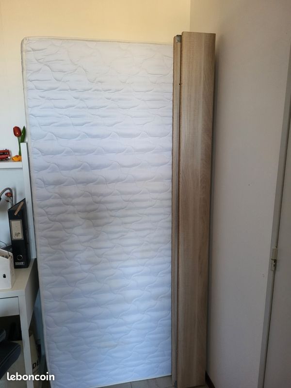 Un lit (image 4)