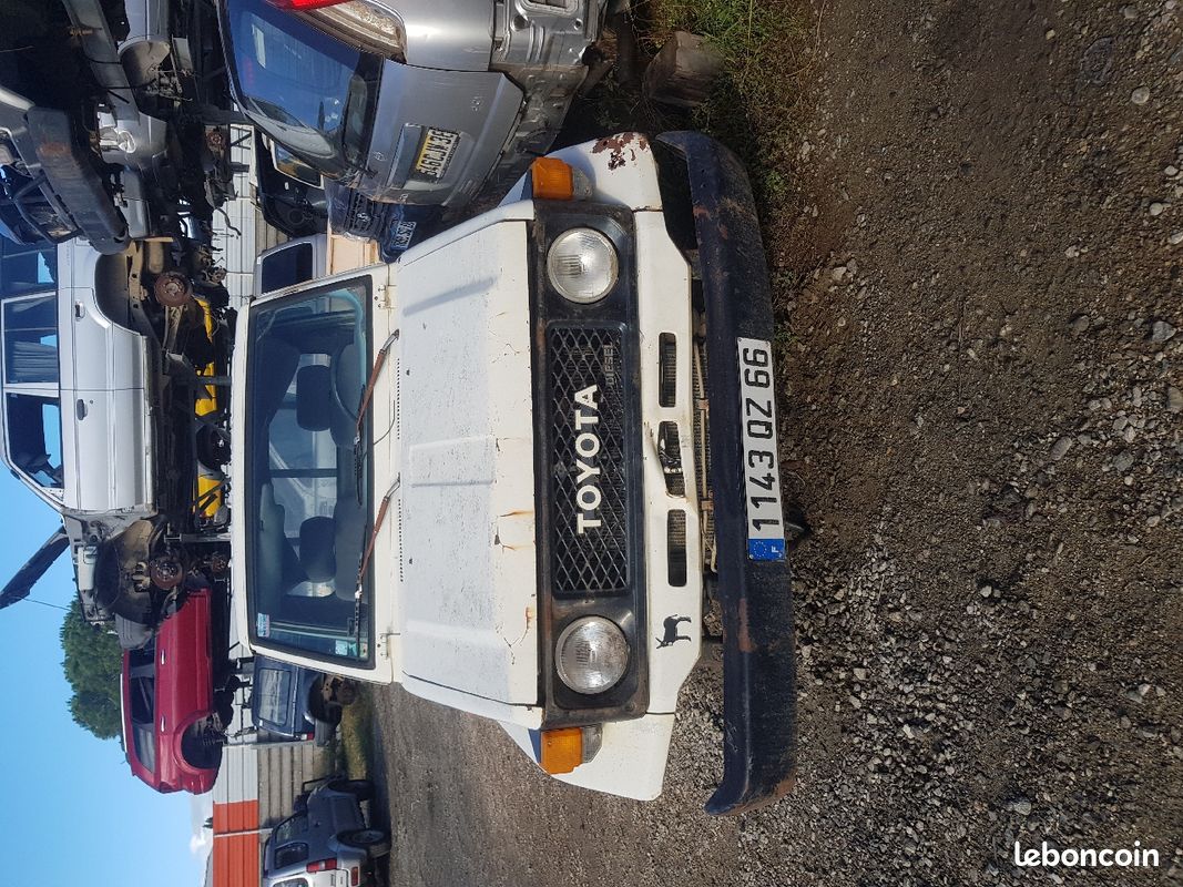 Toutes pièces Toyota bj 75 pickup diesel (image 1)