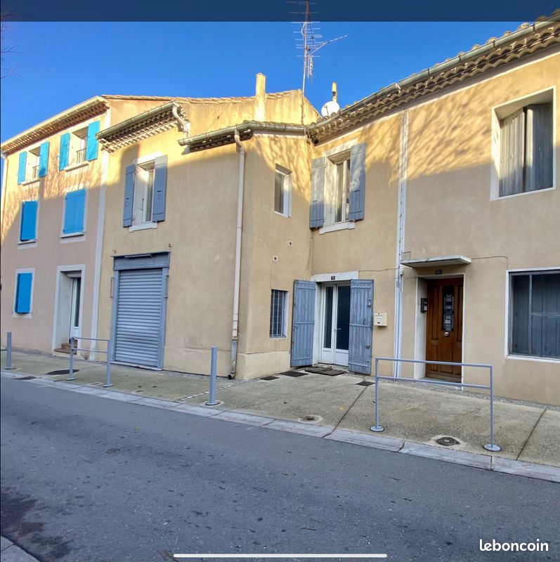 Maison 5 pièces 103 m² · à Camaret-sur-Aigues · 103 m² · 115 000 €