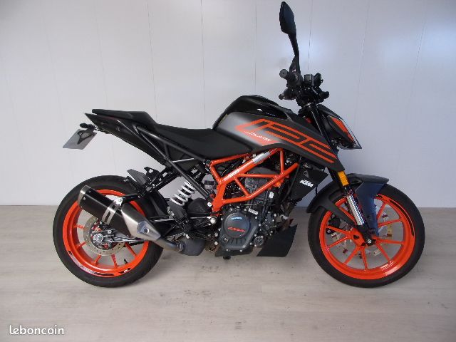 Ktm 125 duke abs (image 1)