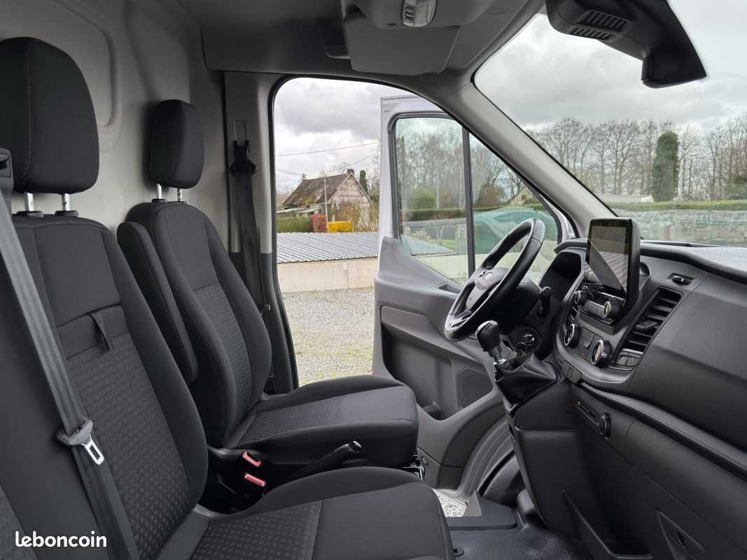 Ford Transit 2T FG 350 L2H2 2.0 EcoBlue 170 - Trail (image 14)