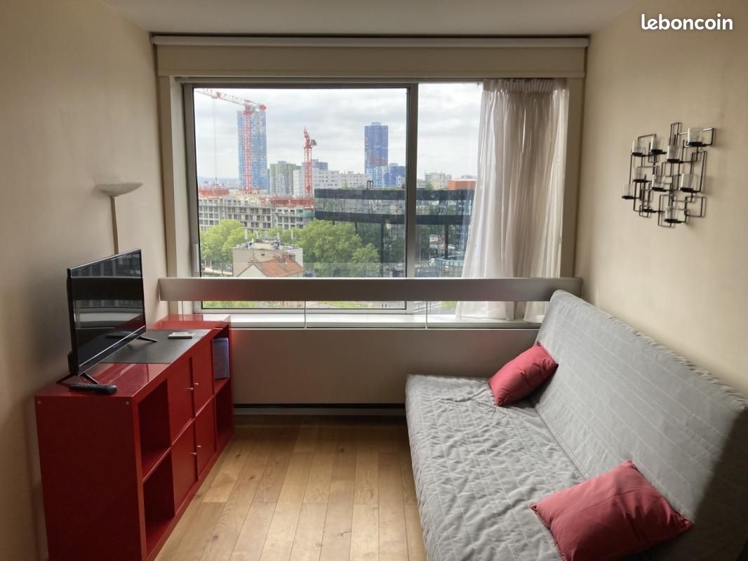Appartement 1 pièce 18 m² · à Puteaux · 18 m² · 940 €/mois