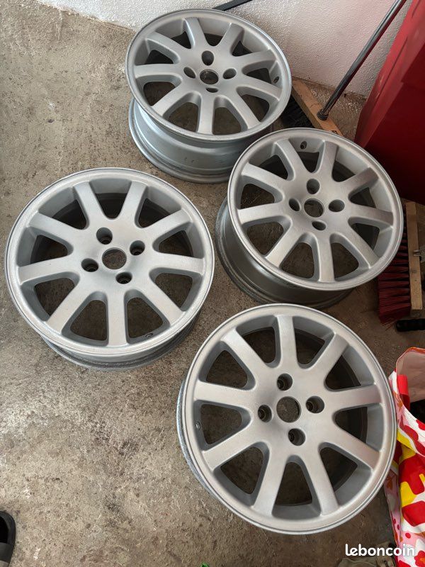 4 jantes alu Peugeot ouragan 16 pouces 206 S16 ou 406, repeinte en gris (image 1)