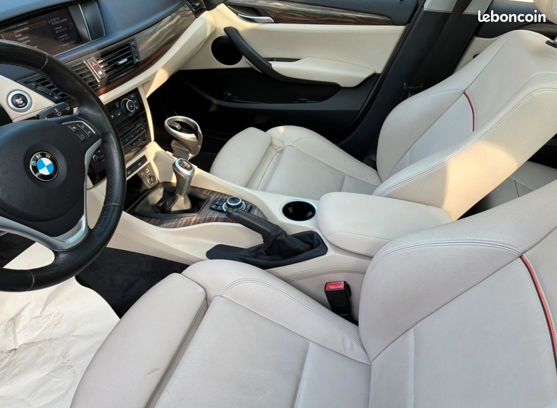 BMW X1 116D PACK LUXE 168000 Kms ANNEE 2012 Prix 8900 Euros LIVRAISON POSSIBLE (image 4)