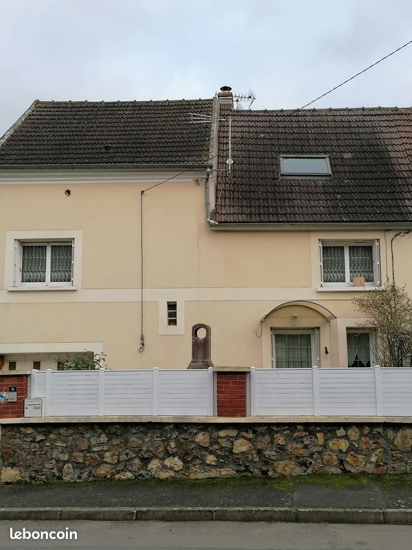 Maison 5 pièces 99 m² · à Saint-Cyr-sur-Morin · 99 m² · 190 000 €