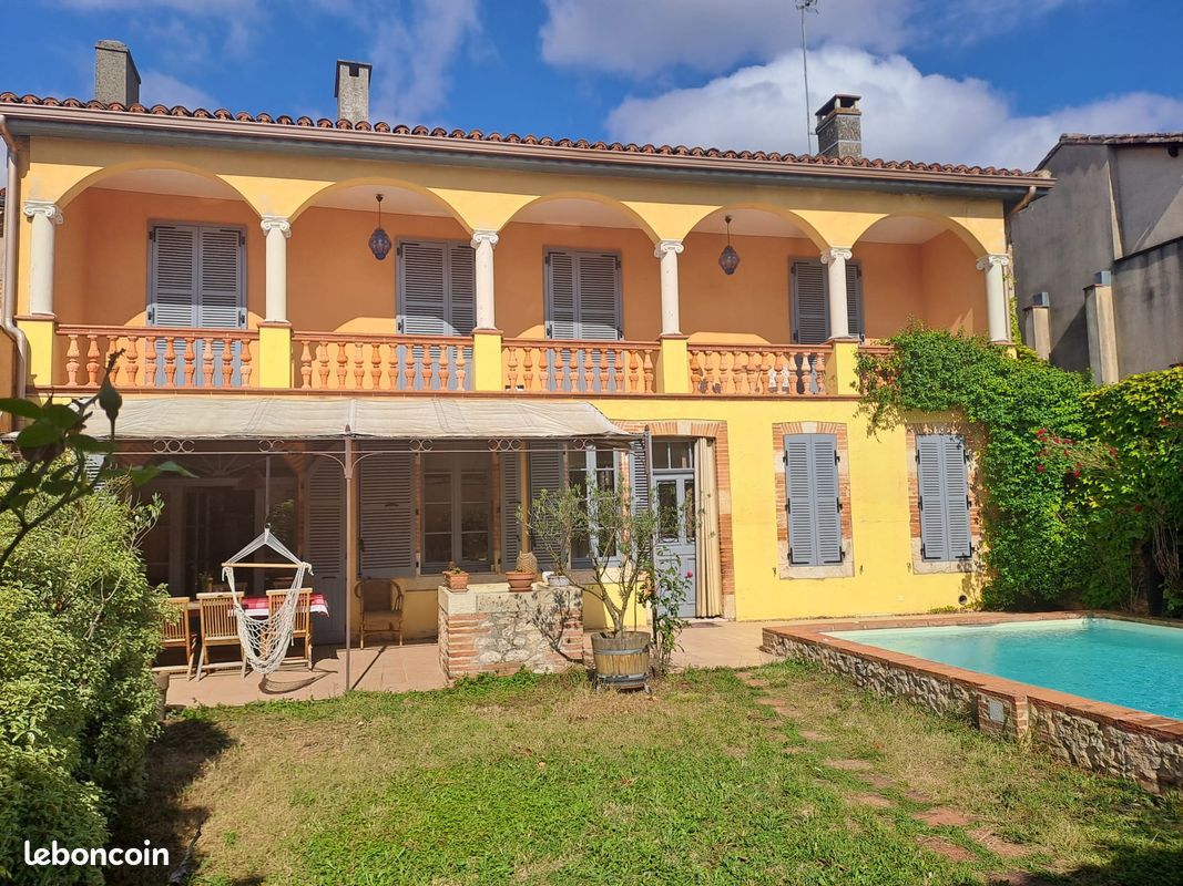 Maison 11 pièces 384 m² · à Gimont · 384 m² · 590 000 €