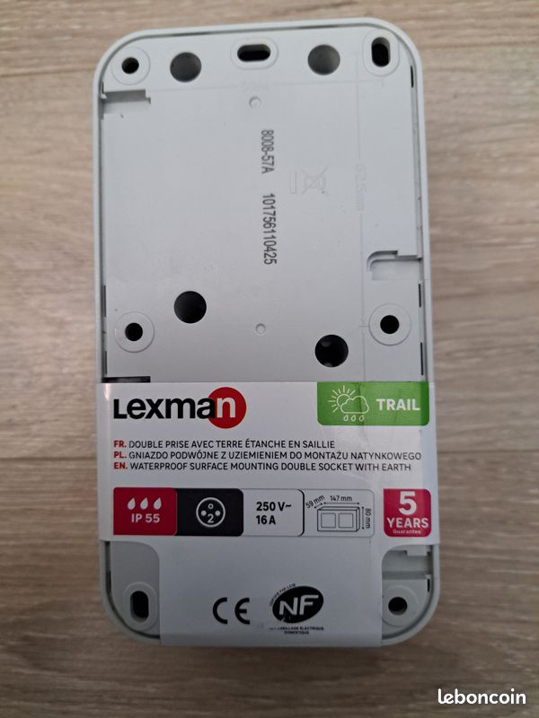 Prise double extérieur Lexman IP 55 avec terre (image 2)