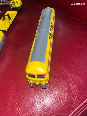 LOCOMOTIVE DIESEL A1A-A1A - 468538 - Livrée Fret - 1/87 - Roco 63485