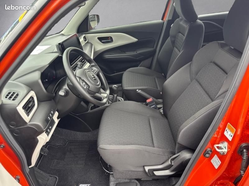 Suzuki Swift 1.2 Hybrid 83ch Avantage (image 25)