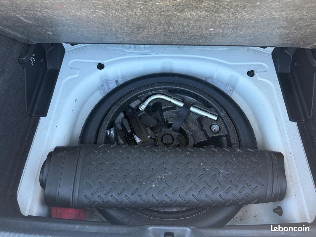 AUDI Q2 30 TDI 1.6 116 116Ch Garantie 12 mois (image 13)