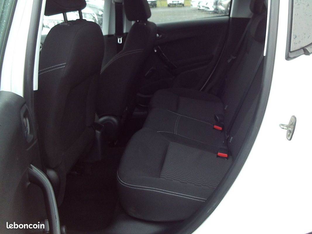 Peugeot 208 1.6 BLUEHDI 75CH ACTIVE 5 PORTES (image 6)