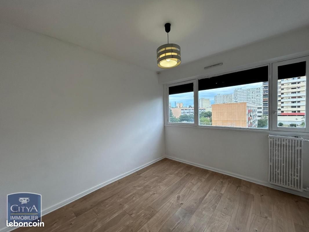 Appartement a louer rillieux-la-pape - 3 pièce(s) - 72 m2 - Surfyn