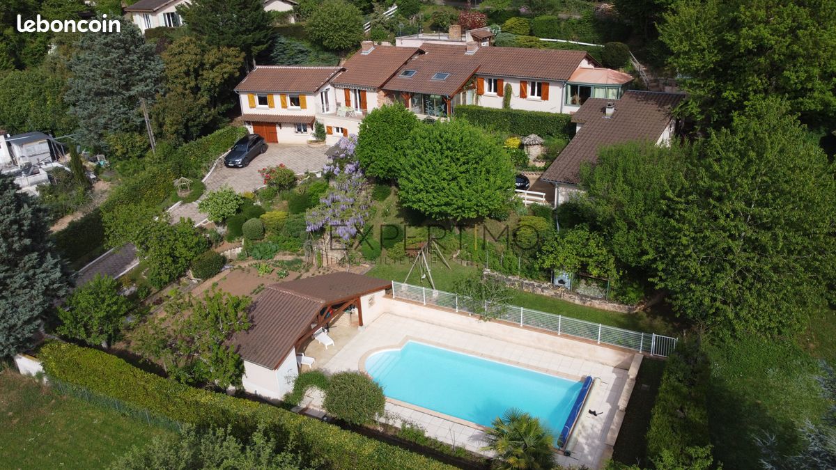 Maison 7 pièces 195 m² · à Mâcon · 195 m² · 420 000 €