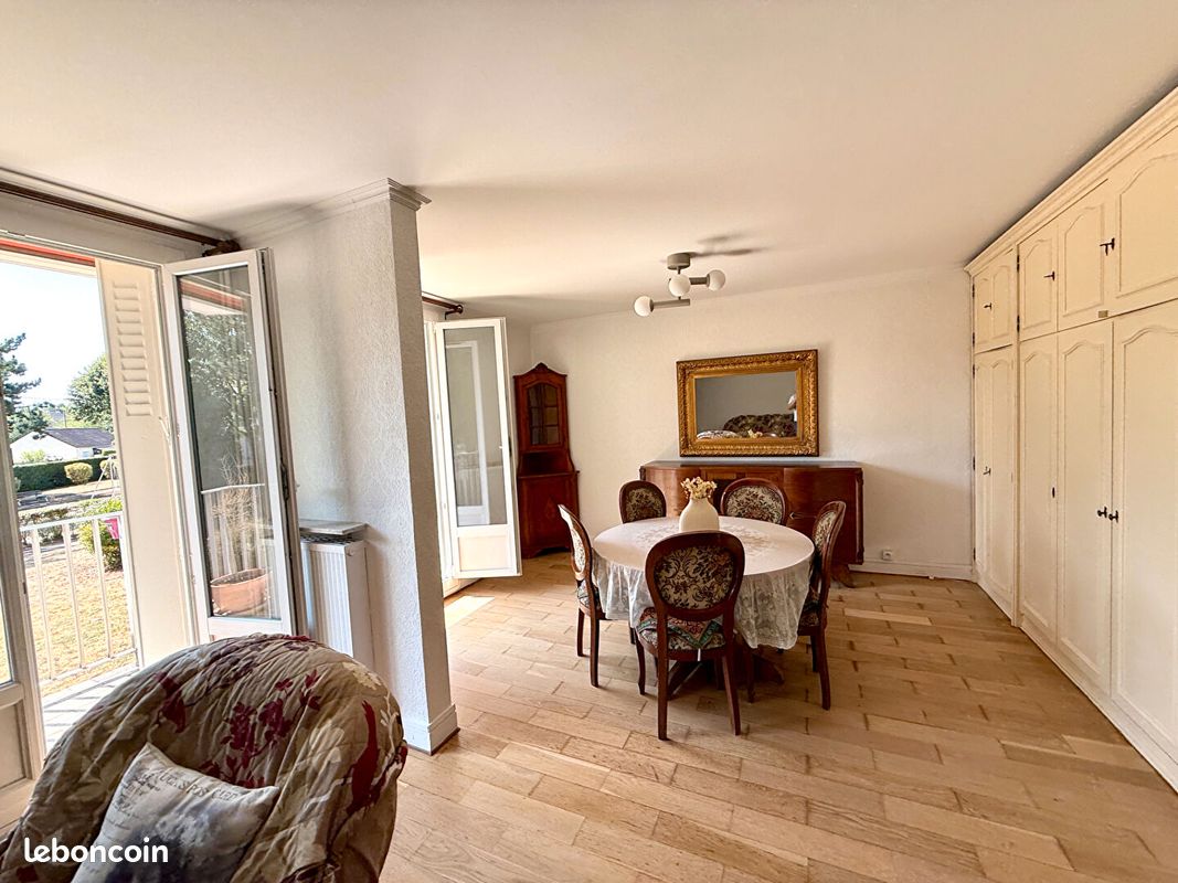 Appartement 4 pièces 82 m² · à Saint-Cyr-l'École · 82 m² · 1 580 €/mois