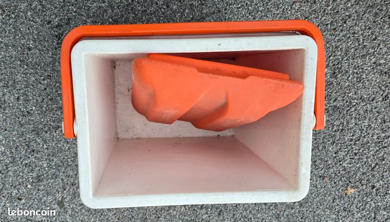 Ancienne glacière vintage orange idéal camping car de