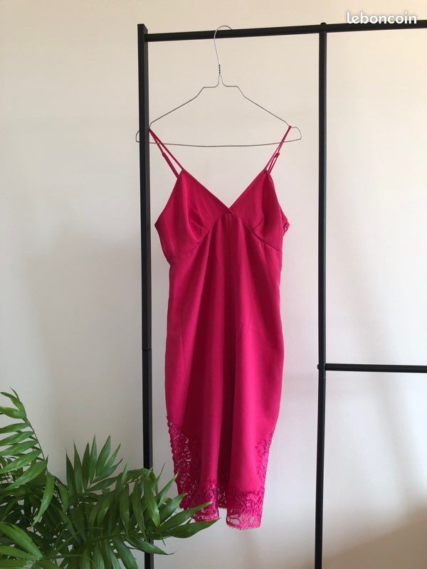 Robe Maje en fuchsia – Taille 34 – Neuve, jamais portée Vêtements