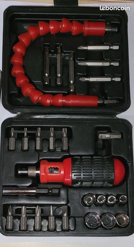 Kit de douilles et clé à cliquet
27 pièces NEUVE (image 1)