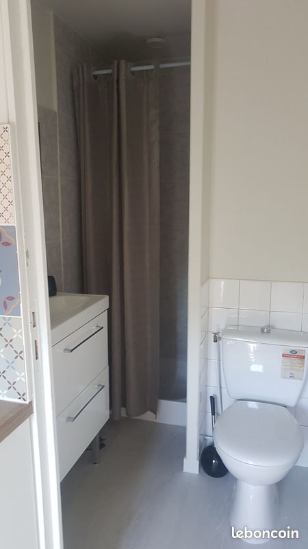 Studio - Poitiers 86000 (image principale 2)