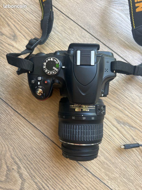 Nikon D3200 – Comme Neuf – Kit complet avec accessoires (image 2)