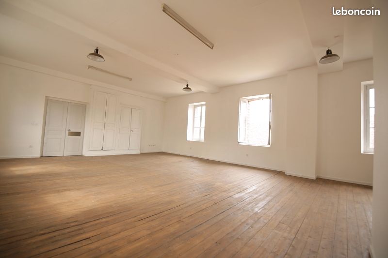 Appartement 4 pièces 100 m² · à Brienon-sur-Armançon · 100 m² · 21 500 €