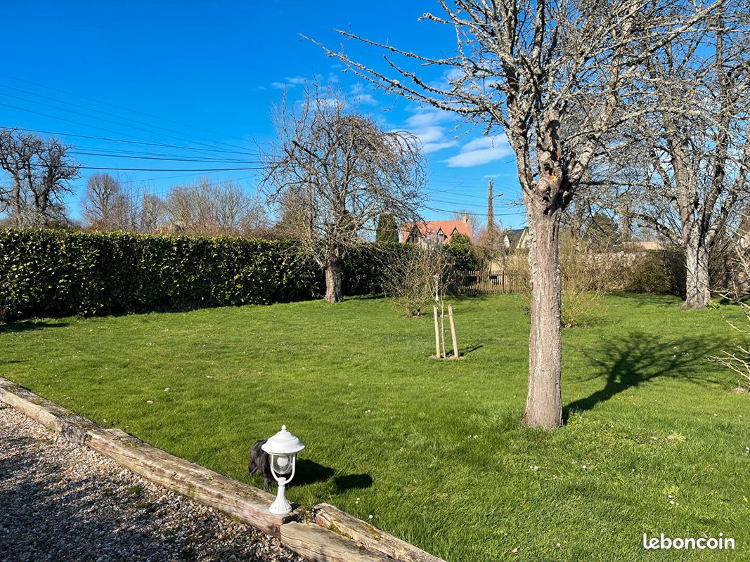 Terrain 700 m² · à La Saussaye · 700 m² · 82 500 €