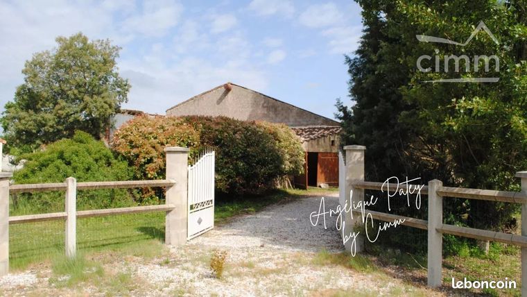 Propriété 5 pièces 250 m²