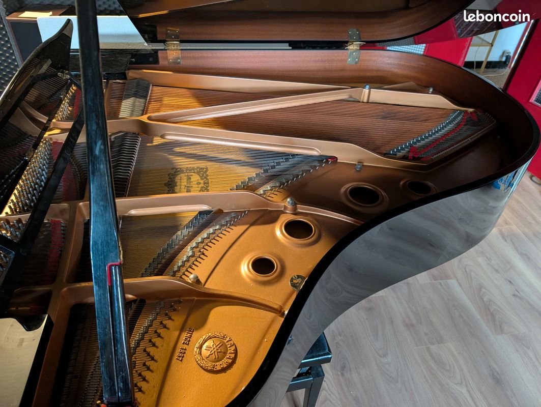 PIANO YAMAHA C3 studio (image 2)