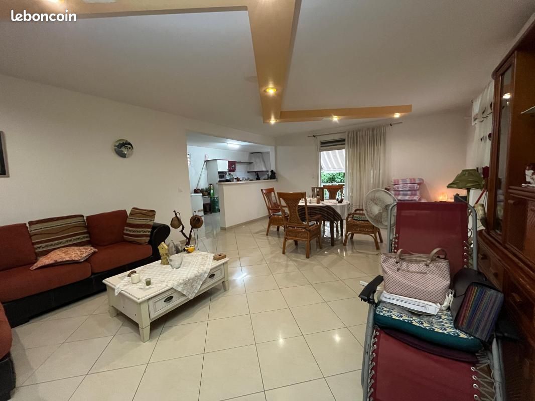 Maison 4 pièces 115 m² · à Sainte-Rose · 115 m² · 300 000 €