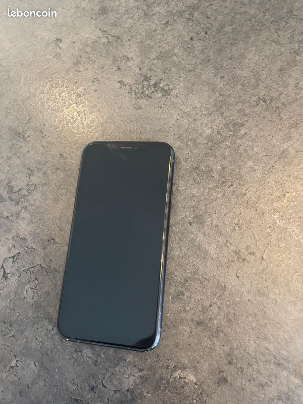 IPhone XR (image 3)