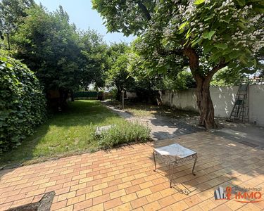 Maison 300 000 € - 90 m²