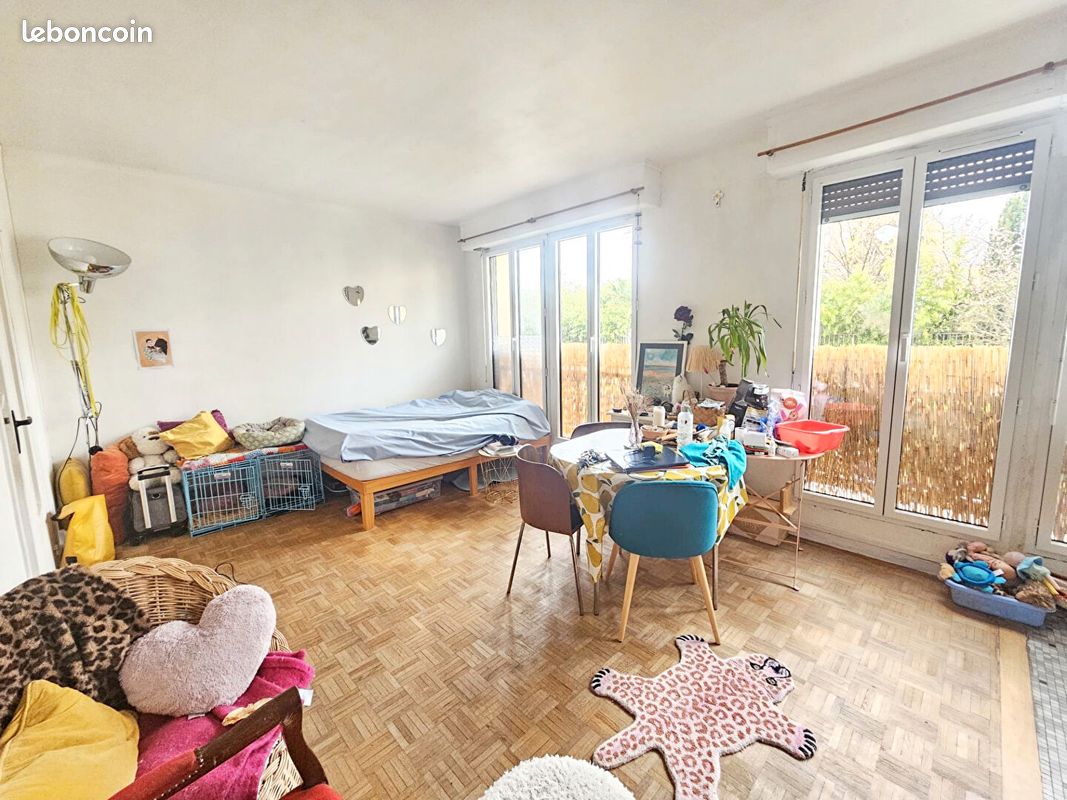 Appartement 1 pièce 28 m² · à Fontenay-sous-Bois · 28 m² · 250 000 €
