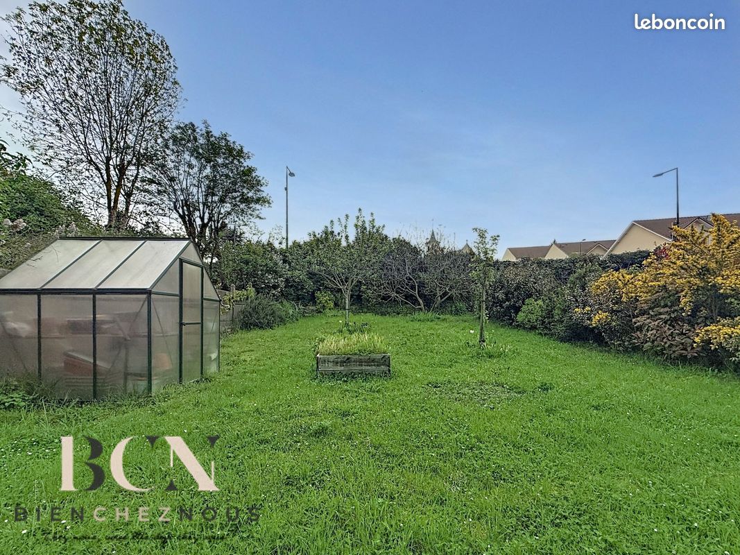 Maison 5 pièces 100 m² · à Mériel · 100 m² · 330 000 €