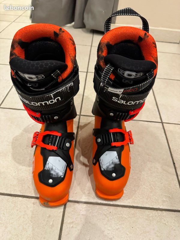 salomon ghost 90 ski boots S/Pro Alpha GW These are high performance ski boots with a snug fit right out of the box Botte de ski Salomon Ghost