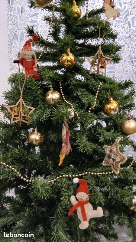 Sapin synthétique de Noël garni (image 2)