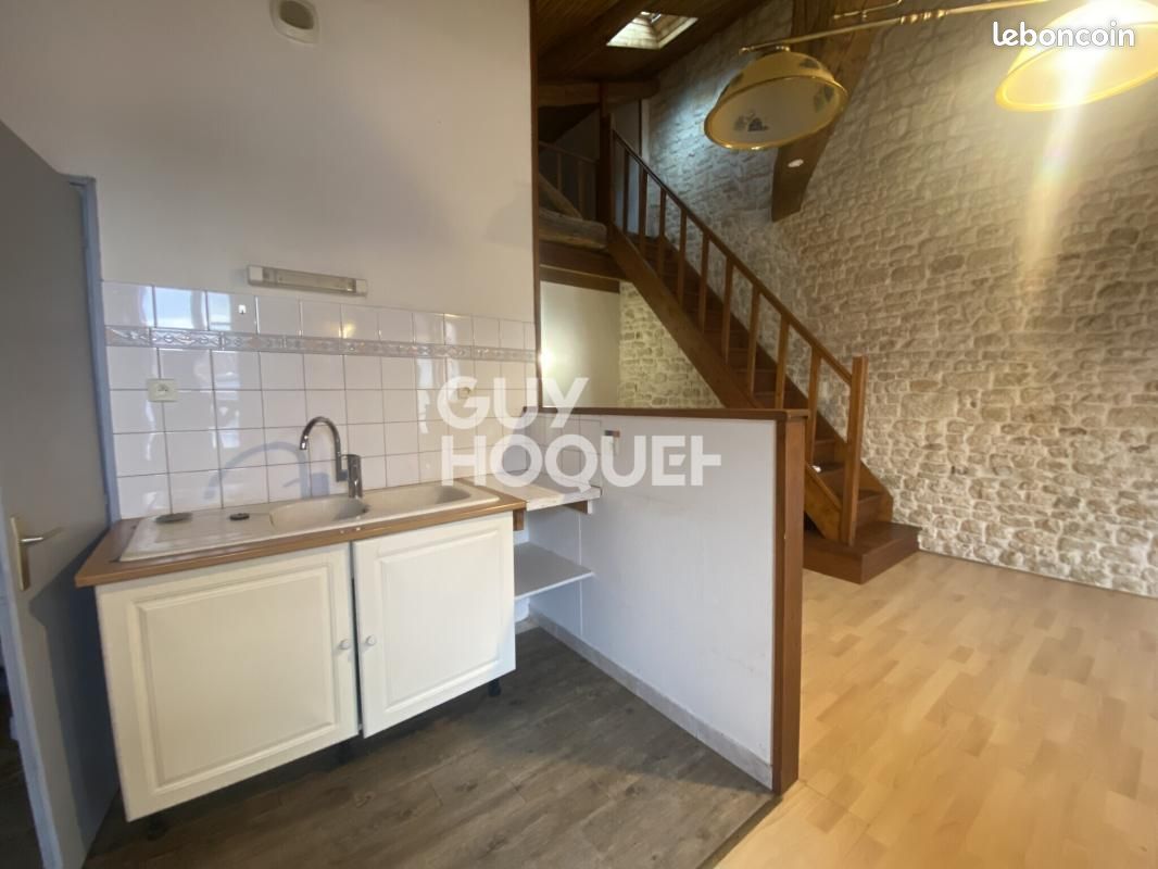 Appartement 3 pièces 50 m² · à Fontenay-le-Comte · 50 m² · 470 €/mois