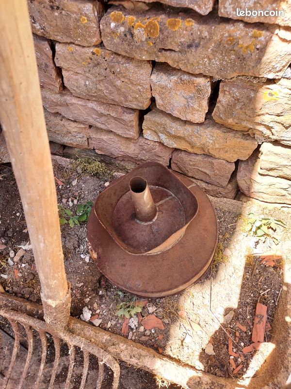Entonnoir pour tonneaux (image 1)