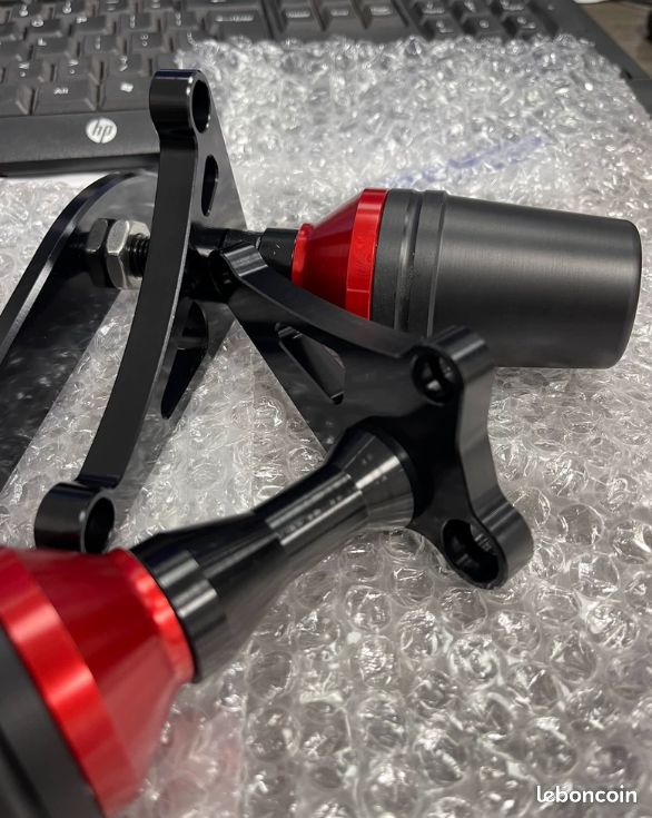 Bouchons anti-chute EP neuf pour Ducati Panigale V2 (image 3)