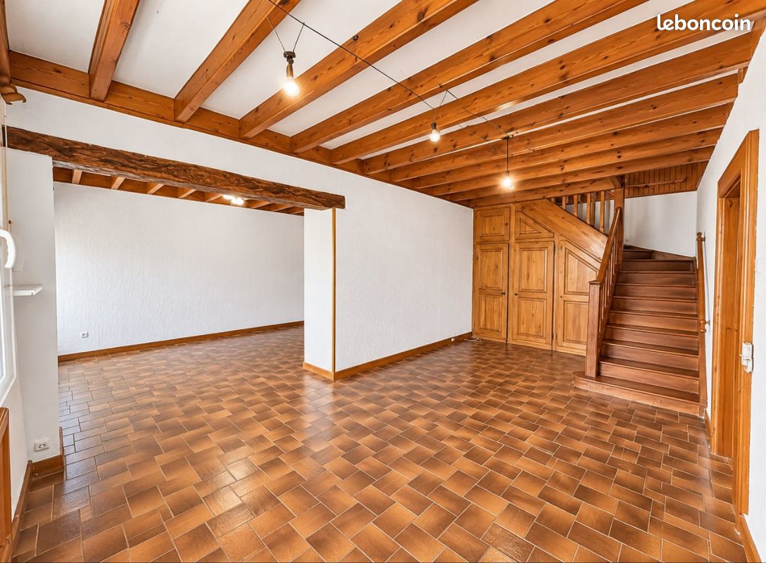 Maison 7 pièces 128 m² · à Abzac · 128 m² · 96 000 €