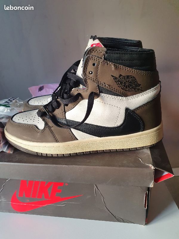 Chaussures Traviscot Nike en 41 (image 3)