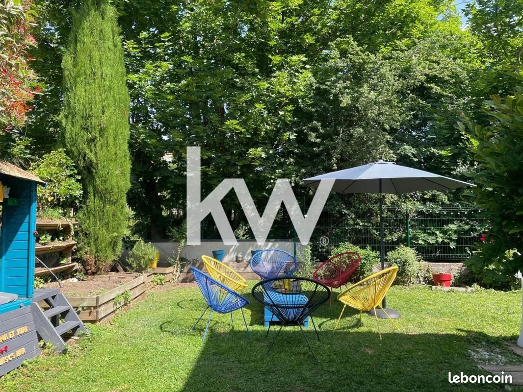 Maison 5 pièces 127 m² · à Saint-Priest-en-Jarez · 127 m² · 349 000 €