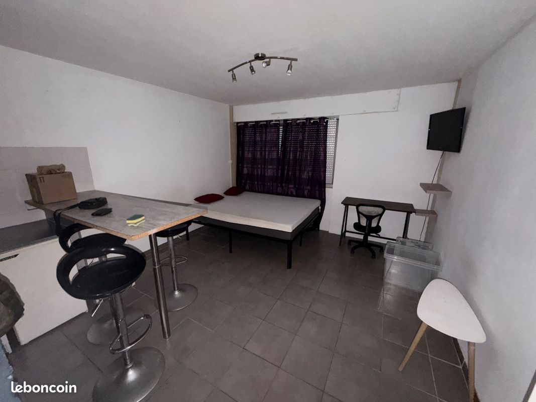 Appartement 1 pièce 32 m² · à Nîmes · 32 m² · 500 €/mois