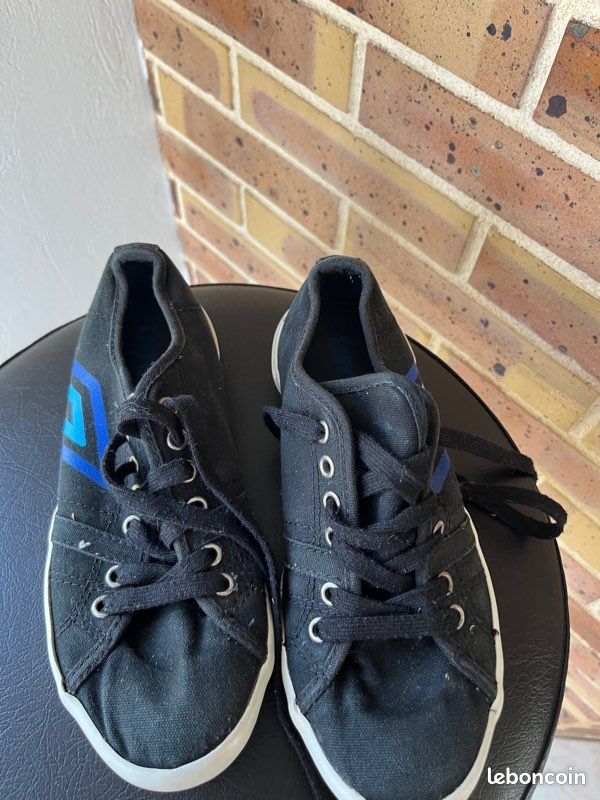 Chaussures umbro (image 1)